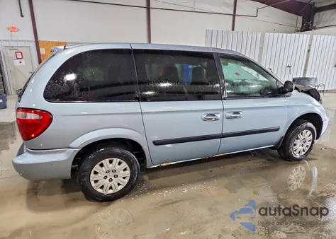 2005 Chrysler Town & Country from USA, damaged, VIN 1C4GP45R55B112653